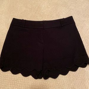 Ann Taylor LOFT Black Scalloped The Riviera Short